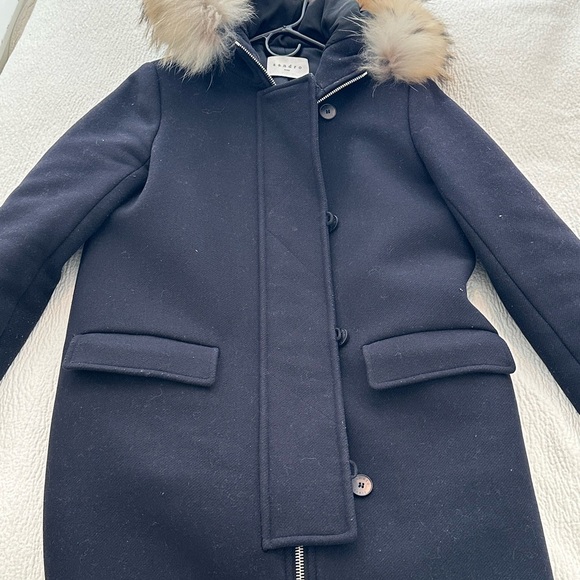 Sandro virgin wool coat with hood and racoon fur size 36 (size 2) color navy - Picture 5 of 7